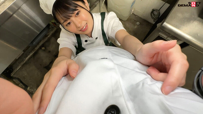 乳首を育ててくれるバイトのパイセン15名 - サンプル画像 - 5