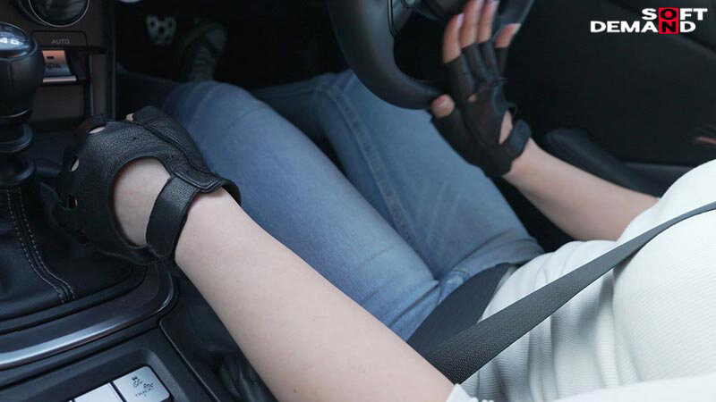 旦那より運転が上手いMTドライバー 結婚2年目にしてレスの欲求不満を男優に引き出され、恥じらいながらも性欲の詰まった肉感マシマシのデカ尻を解放する…南城リノ（28）AVデビュー - サンプル画像 - 16