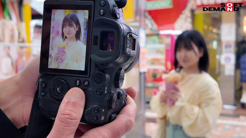 未だ恋も知らない処女 湯浅紬（20） クラスで唯一物怖じせずに話せる、化粧っ気のない二次元エロ好き女オタク。そんなあの娘が東京でAVデビュー - サンプル画像 - 5
