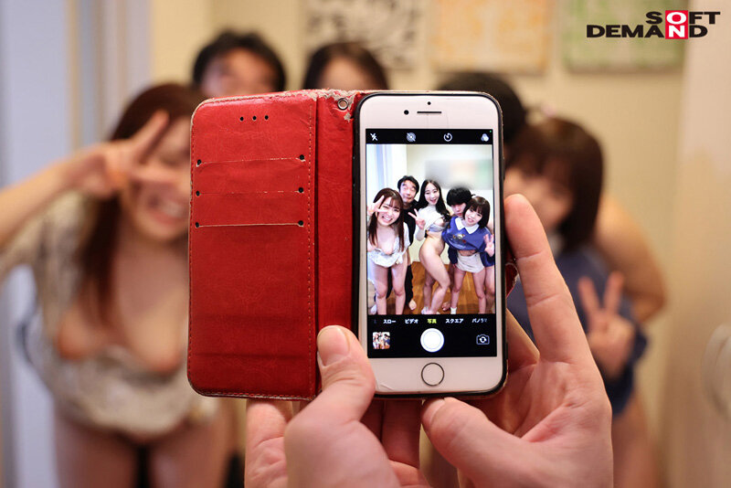 【特集】わが家はセックスがコミュニケーション！ 令和の新たな’家族のカタチ’とは… 日常的に家庭内性交が行われる家族に密着 - サンプル画像 - 2