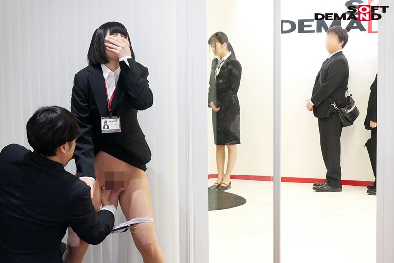 SOD女子社員 絶頂！イキまくり会社説明会2019 就活生の前でお漏らしせずにプレゼン出来るか？！我慢出来ないほどの強イカセに失禁絶頂72回 - サンプル画像 - 10