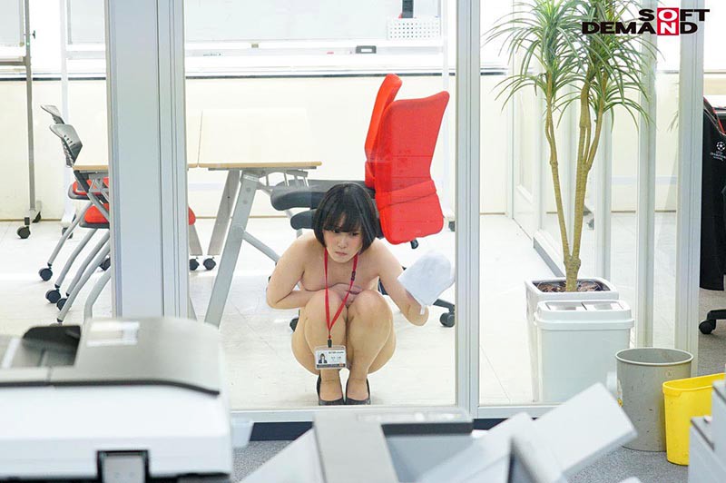1週間全裸業務で羞恥心を克服！一回りも二回りも成長した浅井心晴の公開羞恥SEX - サンプル画像 - 5