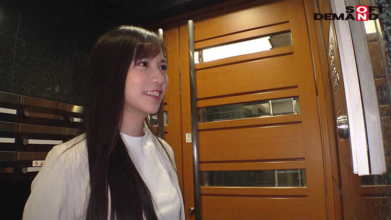 SOD女子社員に復職した宮崎リン 新卒社員の教育係をするはずが…研修期間中に童貞クン3名喰いまくり！！ - サンプル画像 - 8