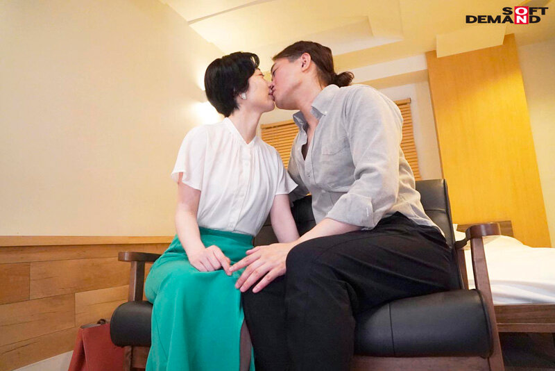 大学から芸術系を専攻し某制作会社から転職してきたクールビューティ―でその上むっつりな社内デザイナー デザイン部中途入社3年目 倉田優希 AV出演！ - サンプル画像 - 8