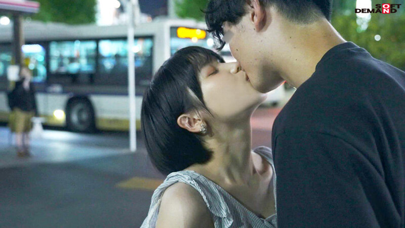 はじめての筆下ろしデート！SOD女子社員を 1 日貸切！！童貞君と外でいっぱいキスして朝から晩までイチャLOVE密着しまくったSEXドキュメント！！！ 柴崎はる - サンプル画像 - 20