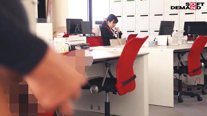 祝・就任！入社3年目大原真由香が‘すぐヤる課’1日限定出向！スケベなマ○コへいきなり突撃！ 巨根チ○ポで仕事中即ハメ！3本番 - サンプル画像 - 5