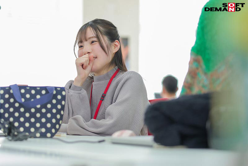 勝手にAV発売！ 営業部中途2年目 松丸香澄 - サンプル画像 - 4