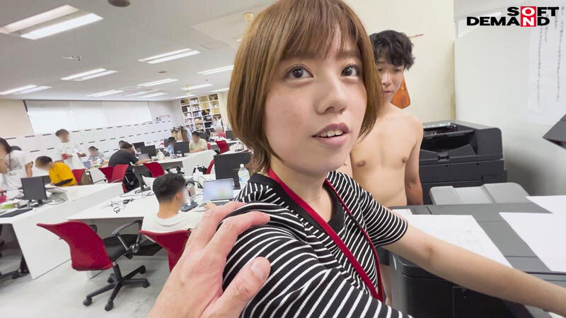 マ○コまる出し！半裸AD羞恥業務 SOD女子社員 制作部 新田好実 - サンプル画像 - 15