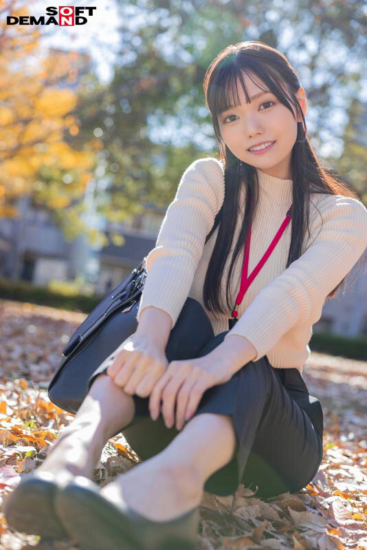 宣伝部 松永あかり 2度目のAV出演 はじめて尽くしの5日間に密着！ こっそり露出 主観フェラ ローションプレイ 玩具オナニー 3P - サンプル画像 - 3