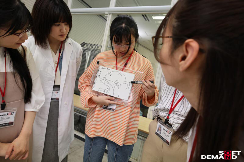 「イラマ汁はなぜ湧き出るのか？」SOD女子社員5名 イラマチオ刺激によるヌルネバどろり絶頂のど潮研究 SOD性科学ラボREPORT20 - サンプル画像 - 11