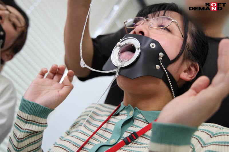 「イラマ汁はなぜ湧き出るのか？」SOD女子社員5名 イラマチオ刺激によるヌルネバどろり絶頂のど潮研究 SOD性科学ラボREPORT20 - サンプル画像 - 5