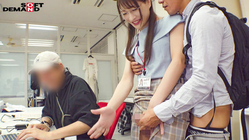 システム部に入った諏訪さんは社会人経験10年以上の頼れる聡明姉御肌 しかもち○ぽ（18cm）が生えている LGBTQ＋SOD女子社員が入社初日からAV出演業務 システム部 中途1年目 諏訪珠生 - サンプル画像 - 14