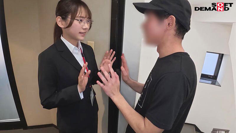SOD女子社員人事部2年目与田ひかげが悶絶ガマン業務に挑戦！未来の後輩が見守る中で責められ会社説明会！ - サンプル画像 - 4