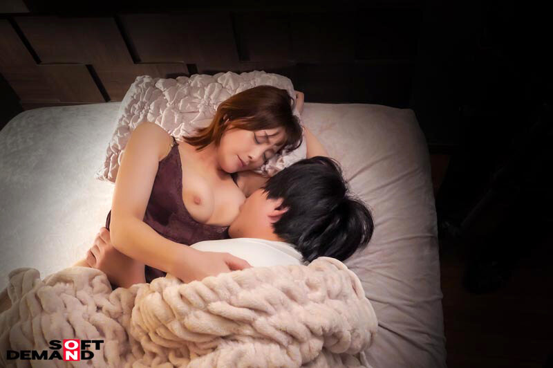 今年、名門大学を卒業して医者になった息子の唯一の気がかりは、まだ卒乳できていないこと。古東まりこ - サンプル画像 - 8
