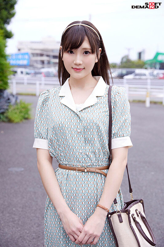 マジックミラー号 都内有数のお嬢様大学に通う高学歴女子大生に 100の淫語を言わせたら、純白のパンツに染みをつくってしまうのか検証！！ …結果、自らち○ぽを求めてしまうほどに発情、前戯不要な濡れ濡れま○こに生挿入！？ - サンプル画像 - 16