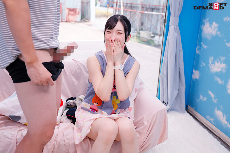 マジックミラー号 保育士のたまご限定！ 童貞くんを赤面筆おろしのはずが… 実は絶倫AV男優で失禁・痙攣お構いなし何度イっても止まらない激ピストンでイカせる！ - サンプル画像 - 2