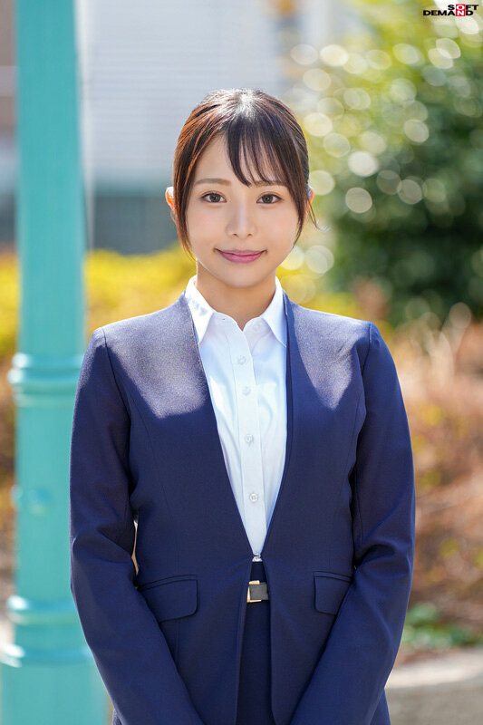 マジックミラー号 新社会人OLさん入社祝い応援企画 新導入アイテム「お助けシール」で局部を隠すと逆に恥ずかしさ倍増！赤面羞恥野球拳対決！桜色の美乳OL 5名収録！ - サンプル画像 - 5