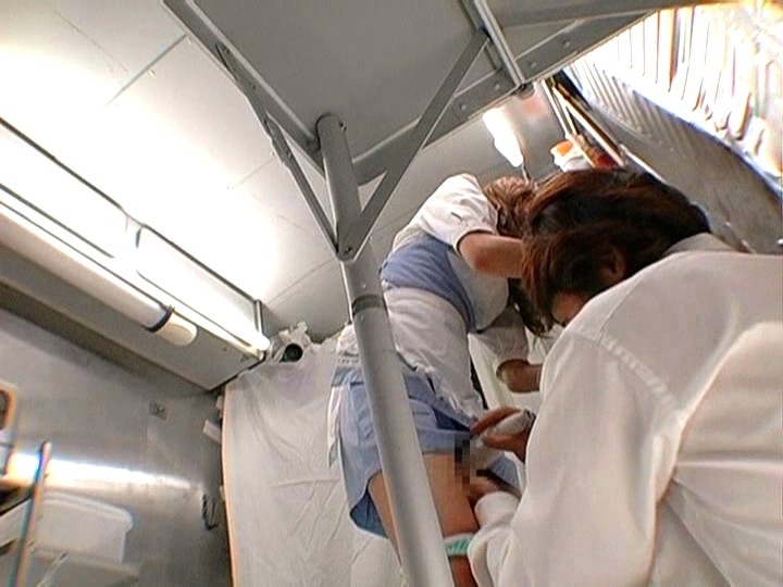 アクメ屋台がイクッ！！お客さんにバレ無い様にイキまくり！潮吹きまくり！ 紗奈ちゃん 糸矢めいちゃん - サンプル画像 - 15