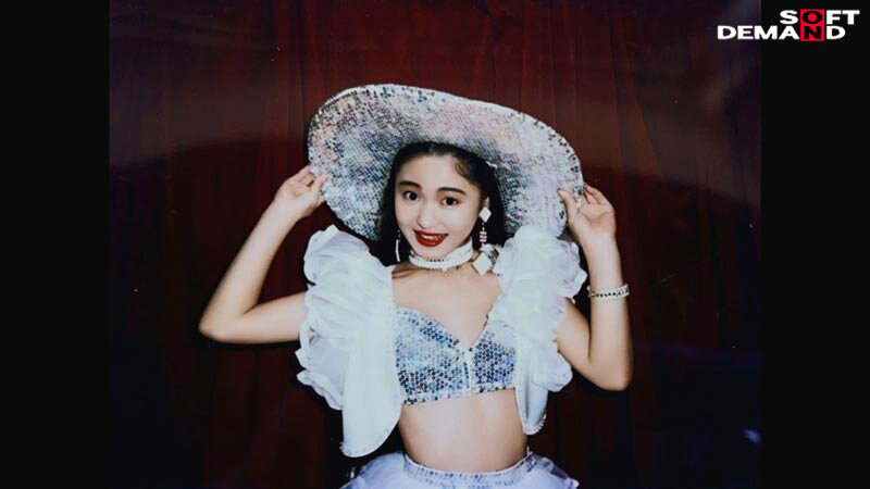 綾瀬麻衣子（52）はなぜカメラの前でSEXをしてきたのか？「AVデビューから34年。私、素人に戻ります」 - サンプル画像 - 6