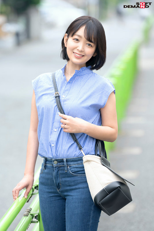 15年間3人の子供と家庭を支えてきた優しいママが失いかけていたオンナの悦びを求めて知らない男の人に抱かれる妻 市川ななみ 36歳 AV DEBUT - サンプル画像 - 2