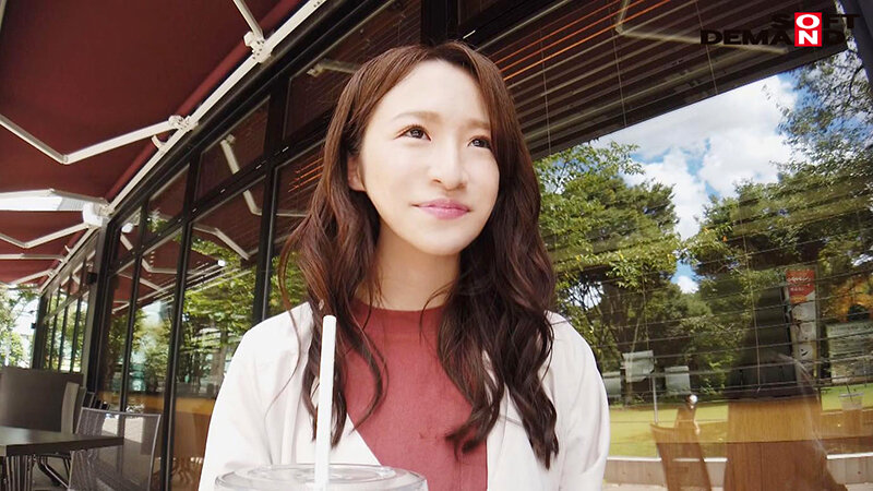 夫婦2人で小料理屋を切り盛りする東北育ちの素朴な奥さん 大槻りょう 28歳 AV DEBUT - サンプル画像 - 3