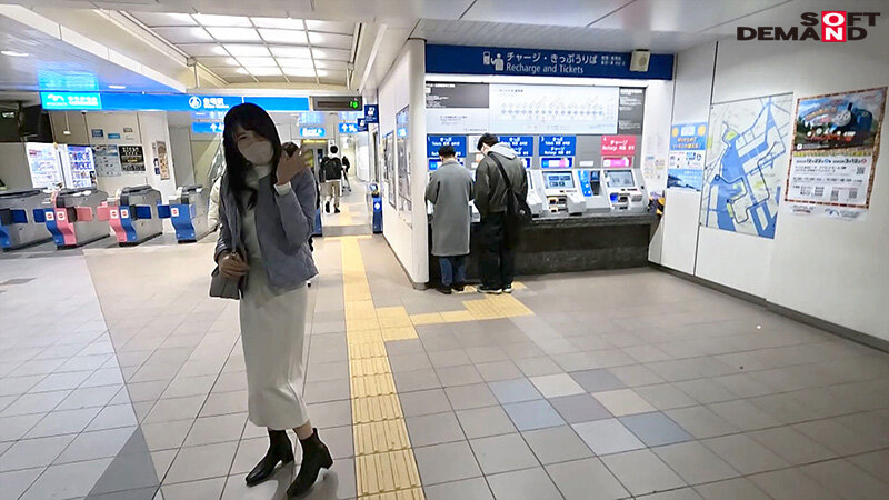 思春期の男子には刺激が強い色気溢れる保健の先生 桂木春香 32歳 最終章 妊活に挫折して夫の生チ○ポから遠ざかっていた保健の先生が久しぶりの生中出しを求めて最後の上京 - サンプル画像 - 17
