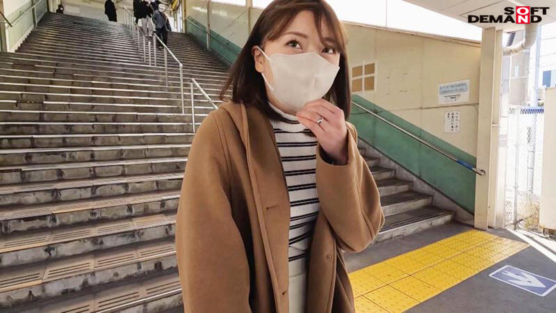 おっとり優しそうな和菓子屋パートさんの本性は’発情牝妻’ 小橋由希 35歳 第二章 近所のラブホテルに籠もって舐めて舐められ代わるがわる複数の男とセックスに溺れる背徳休日 - サンプル画像 - 3