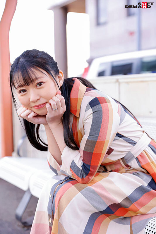 4人の子どもはわんぱく盛り。学校がある日、ママはオンナになってきます。片岡恵美 36歳 AV DEBUT - サンプル画像 - 3