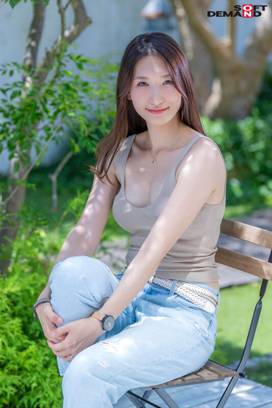 極上のプロポーションと性への好奇心を持て余す高身長170cm美人妻 小谷舞花 29歳 AV DEBUT - サンプル画像 - 2