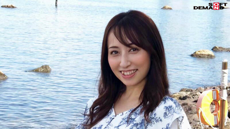 人生で最も安定を大切にしてきたんですが、子育てが落ち着いたら子宮が疼いてきました。 川村まなみ 32歳 AV DEBUT - サンプル画像 - 3