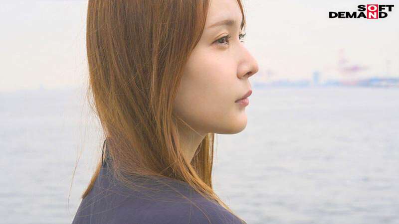 不倫する度に惹かれてゆく、知的でミステリアスな「極」美麗妻 加藤あゆ香 31歳 AV DEBUT - サンプル画像 - 4