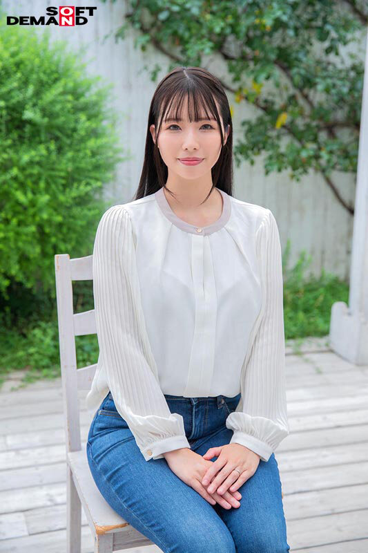 優しい家族に包まれて愛を育む幸せ奥さん 早瀬文乃 32歳 AV DEBUT - サンプル画像 - 2
