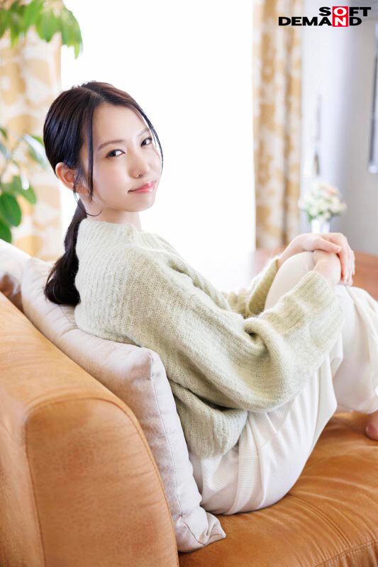 根っからの明るさで職場の絵画スクールはいつも笑顔で溢れてる 今村由美 34歳 第4章 普段は夫とくつろぐリビングが絶頂お漏らし潮まみれ！真っ昼間から禁断の自宅撮影 - サンプル画像 - 3