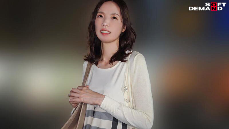 49歳 初めて開花する「女の悦び」女性用風俗で優しく愛撫されてイク 年下男子と性感開発 栗原早苗 - サンプル画像 - 12