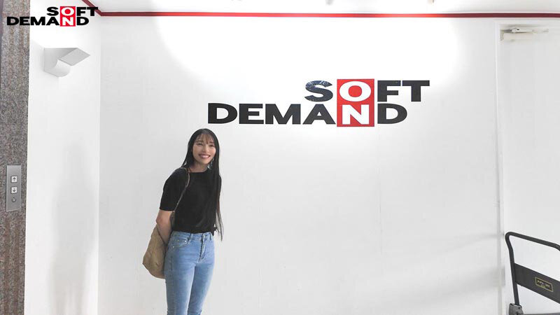 玉井晴香 34歳 息子が中●生になる前、最後の撮影 「楽しかった、も嘘じゃない。私の大事な思い出」敏感なカラダを震わせて無邪気な笑顔で受け止める 大量ザーメン21発ぶっかけ - サンプル画像 - 4