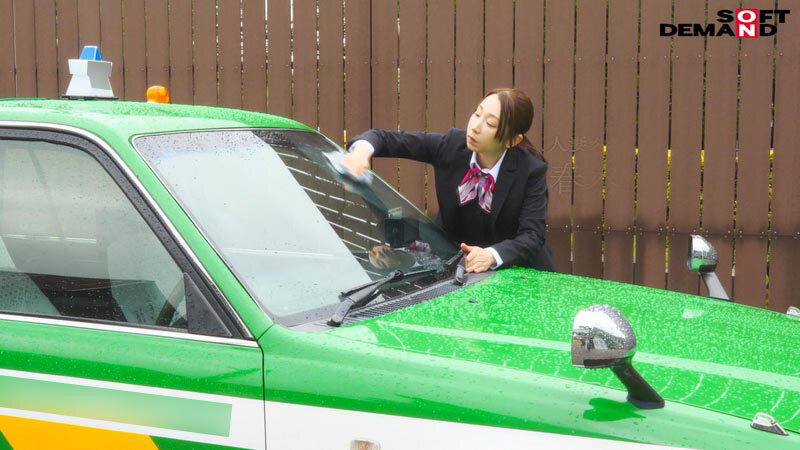SNSフォロワー9万人の人妻タクシードライバー 春木蘭子45歳 最終章 何も知らない人妻を野外SEX、露出、7P責め 初めて尽くしの羞恥温泉旅行 - サンプル画像 - 4