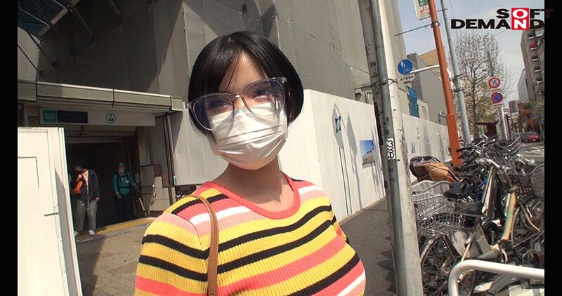 ヤリたくなったらBARでナンパ待ちするハンサム素人 ボーイッシュ 挿れたらド雌 脱いだらF乳女体 東京 新宿 ■■■商店街 居酒屋アルバイト 神園ゆあ（仮名・22歳）男前の顔に全発射！AVデビュー - サンプル画像 - 7