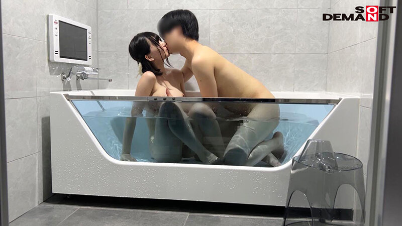 お尻の穴に指入れられながらマ×コを突かれるのが好きです。 沖縄県 国頭郡 地方銀行窓口 日野りこ（仮名・19歳） 実家暮らしの地味子が門限19時までに初AV出演 - サンプル画像 - 14
