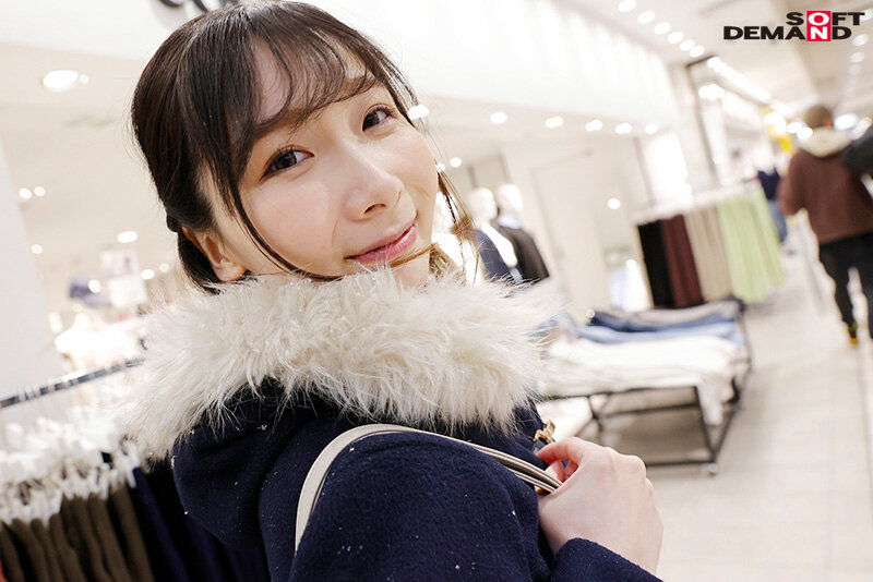 ちょっとニガイ先走り汁の味が好き ちく勃起しっぱなしのすぐイククリ弱受付嬢 東京都豊島区▲▲ショッピングモール 花岸みつはさん（仮名・22歳） AVデビュー - サンプル画像 - 20