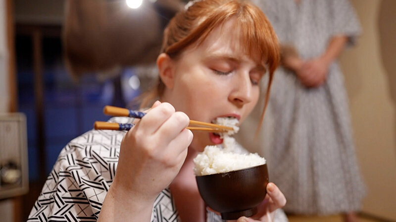 木更津体育大学 相撲部女子「男には負けたくない、絶対に」土俵に立ったら、表情を崩さず何をされても取り組みする！！ - サンプル画像 - 15