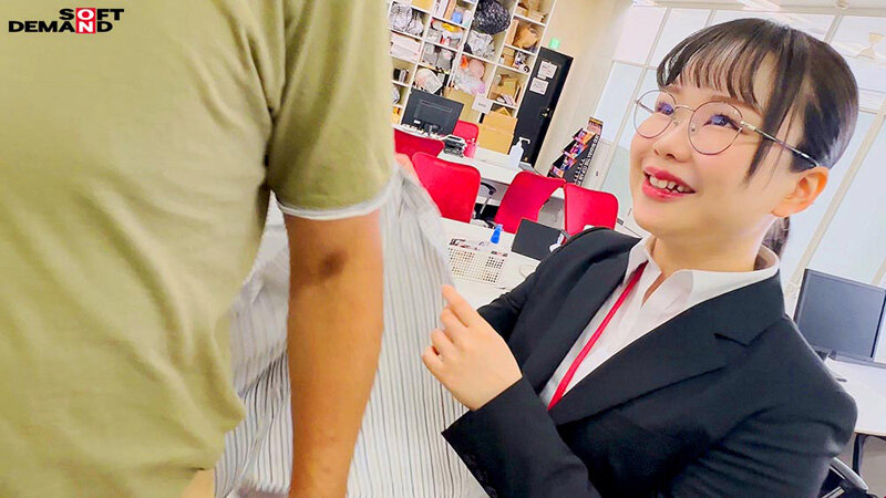 うどん好きプロモーション部 新卒1年目 米本亜希 つぶらなおっぱいコピー ハダカになるより恥ずかしい！脱ぎキャンBOX野球拳 - サンプル画像 - 4