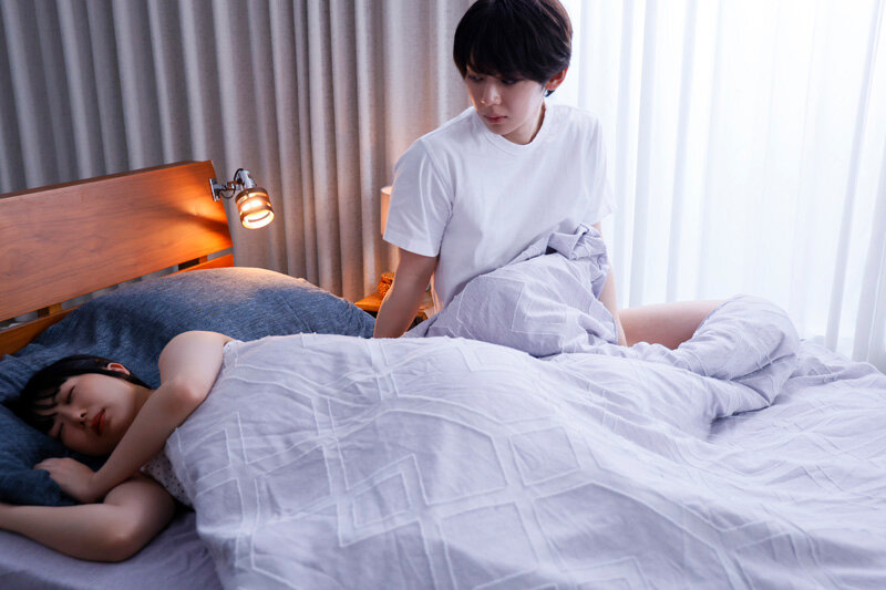 寝たフリ - サンプル画像 - 2