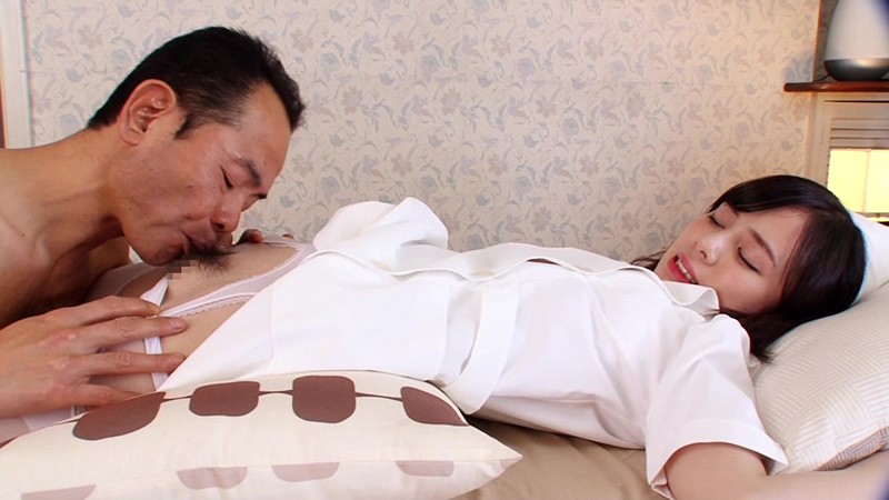 巨乳マニア中年男の変態願望 ロリ乳イカセ 吉川あいみ - サンプル画像 - 14