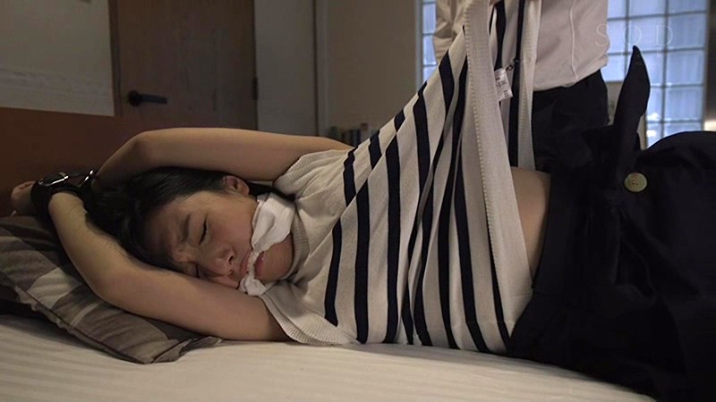 古川いおり 人妻監禁レイプ 夫の出張中に中出し調教されるエリート若妻 - サンプル画像 - 7