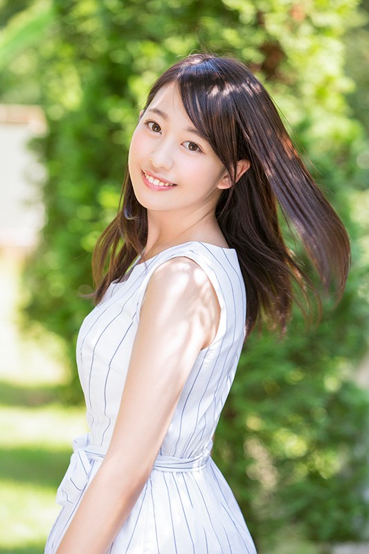 三田杏 AV Debut - サンプル画像 - 1