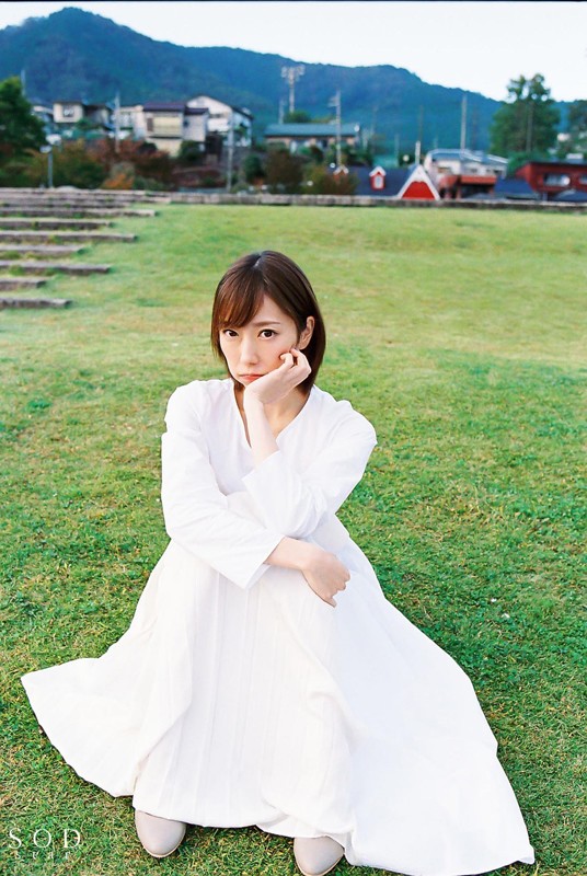 凛として儚い 七海ティナ AV DEBUT - サンプル画像 - 14