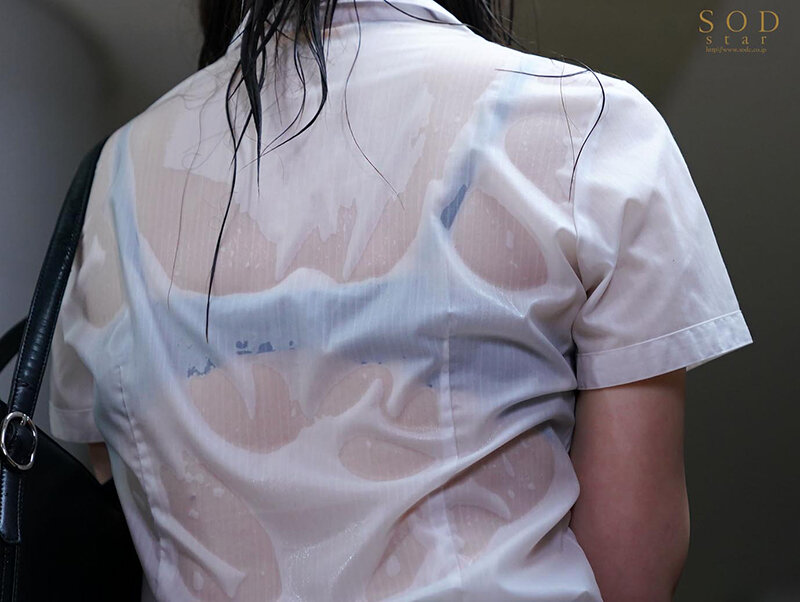 ゲリラ豪雨の夜に憧れの女上司と会社で2人きり…帰れなくなった僕らは朝までSEXしまくった 青空ひかり - サンプル画像 - 3