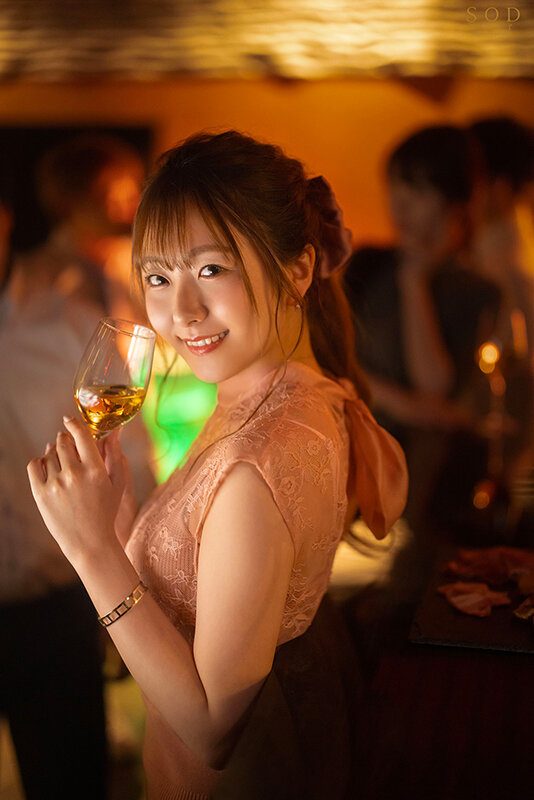 一線を越えてしまった夜。昔振った同級生と同窓会で再会したら、誘惑されて逆NTR。途中で抜け出して、朝までホテルでヤリまくった… 青空ひかり - サンプル画像 - 3