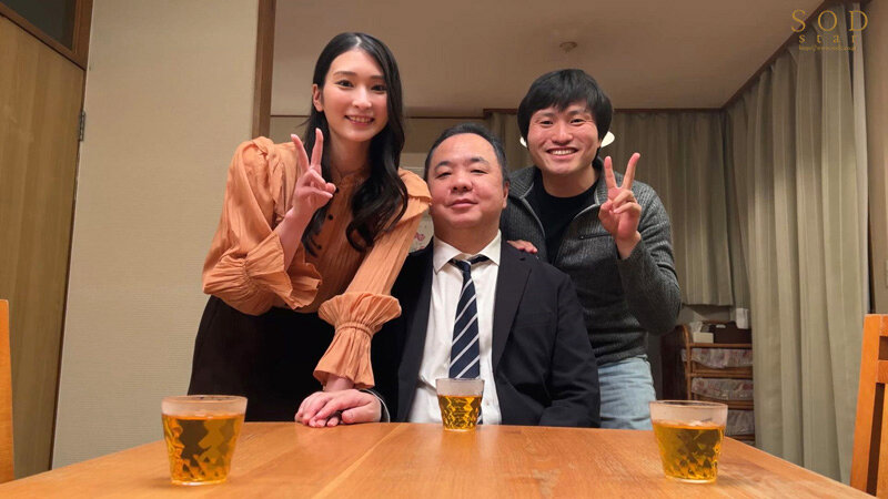 引きこもり訪問支援 ゴミ屋敷に放置された大量のシコティッシュに見かねて内緒でチンカス塗れのチンチンを笑顔で性サポートしてくれる優しいお手伝いさん 本庄鈴 - サンプル画像 - 18
