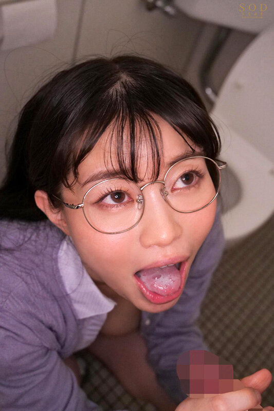 物静かでマジメな図書館司書のお姉さんは、早漏M男をエグい寸止めと焦らしで射精コントロールして楽しんでいました。浜辺栞帆 - サンプル画像 - 16